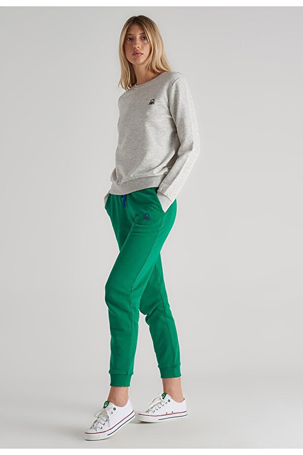 Benetton Kadın Sweatshirt BNT-W20051 Gri