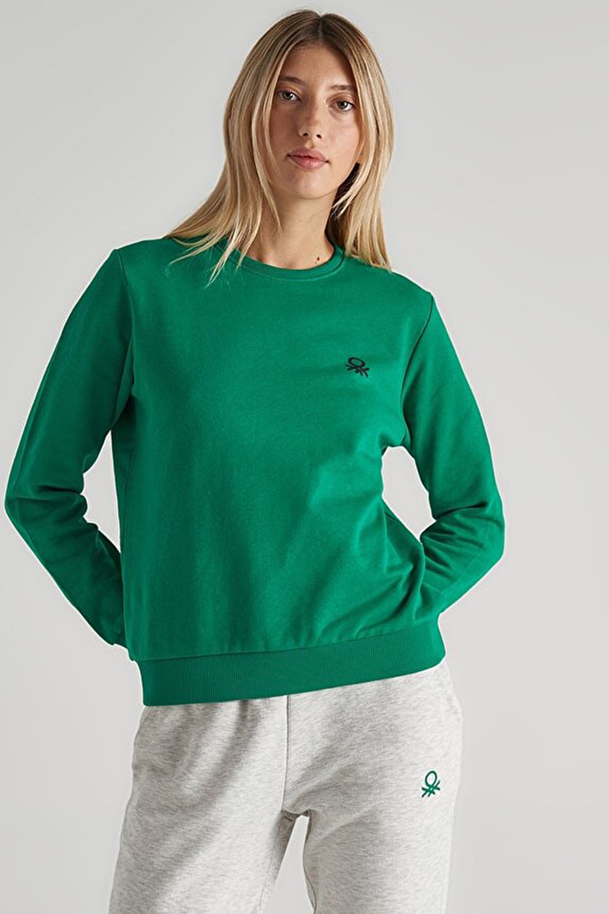 Benetton Kadın Sweatshirt BNT-W20051 Yeşil