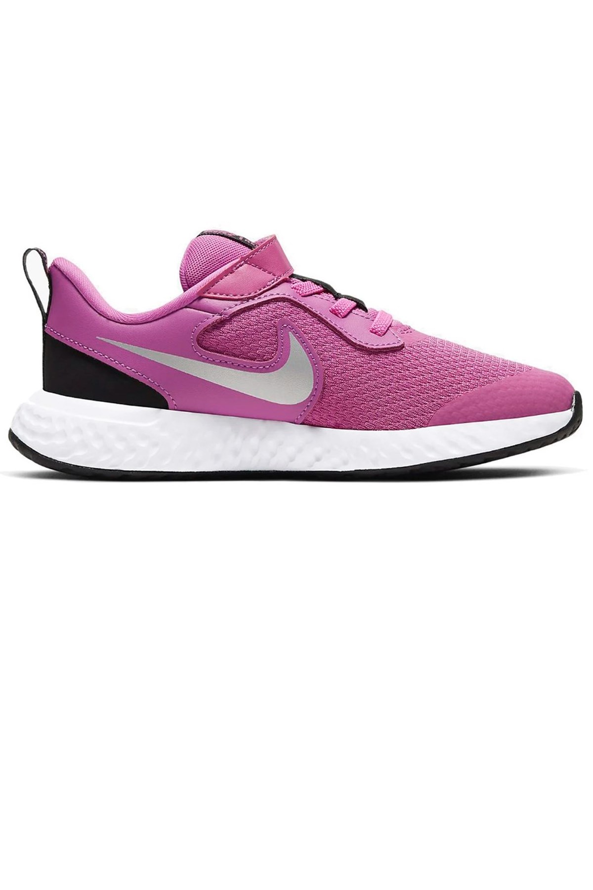 nike revolution 5 bq5672