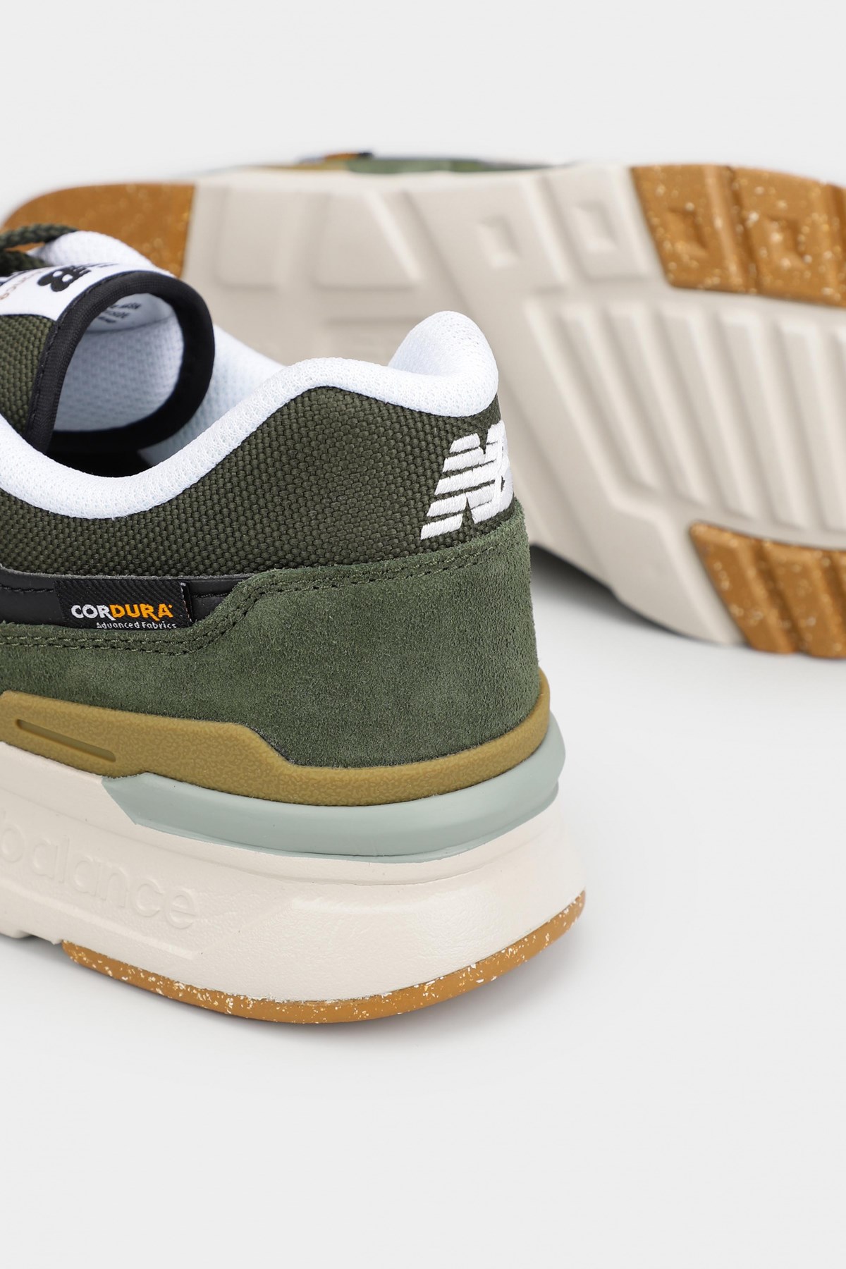 New Balance Lifestyle Erkek Spor Ayakkabı CM997HLQ Yeşil