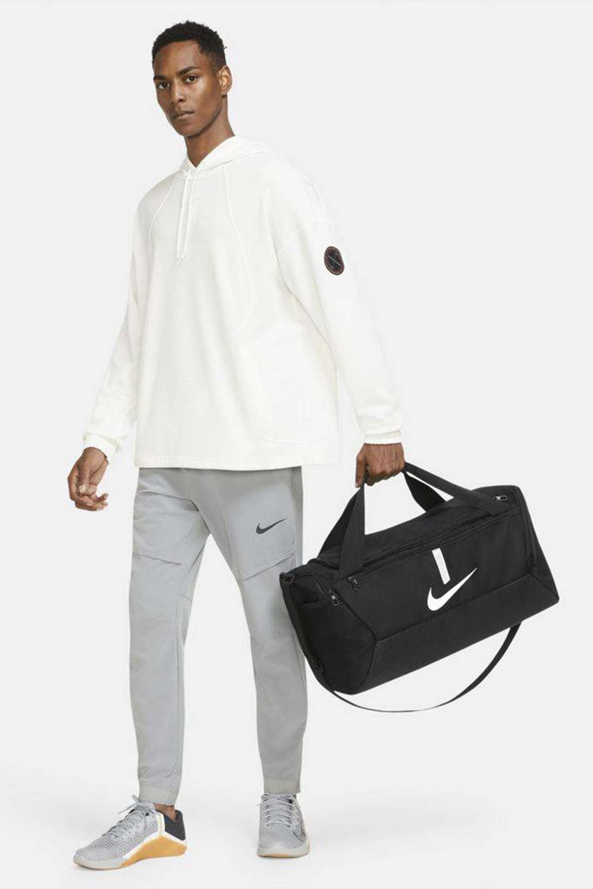 Nike Academy Team S Spor Çantası CU8097-010 Siyah