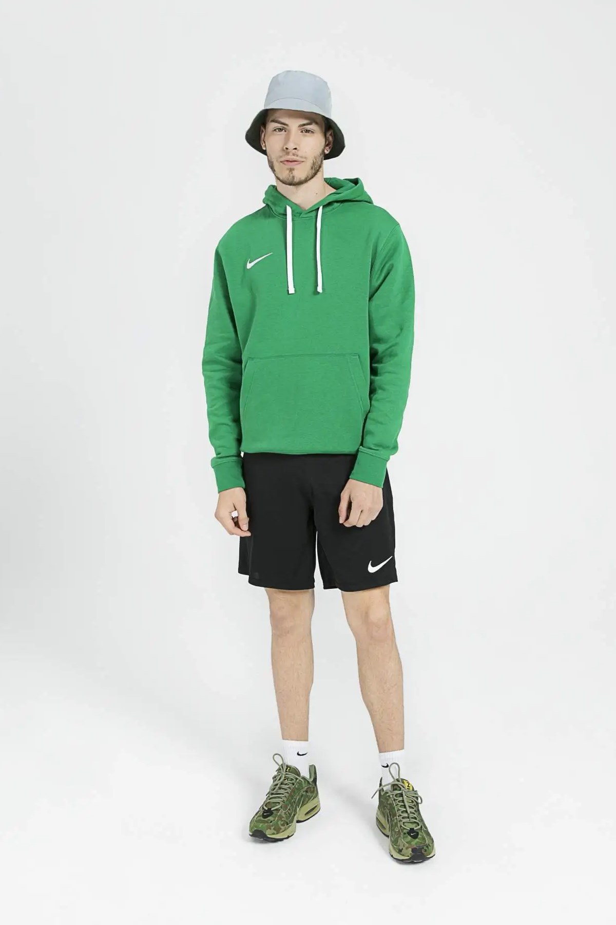 Nike Park Erkek Sweatshirt CW6894-302 Yeşil