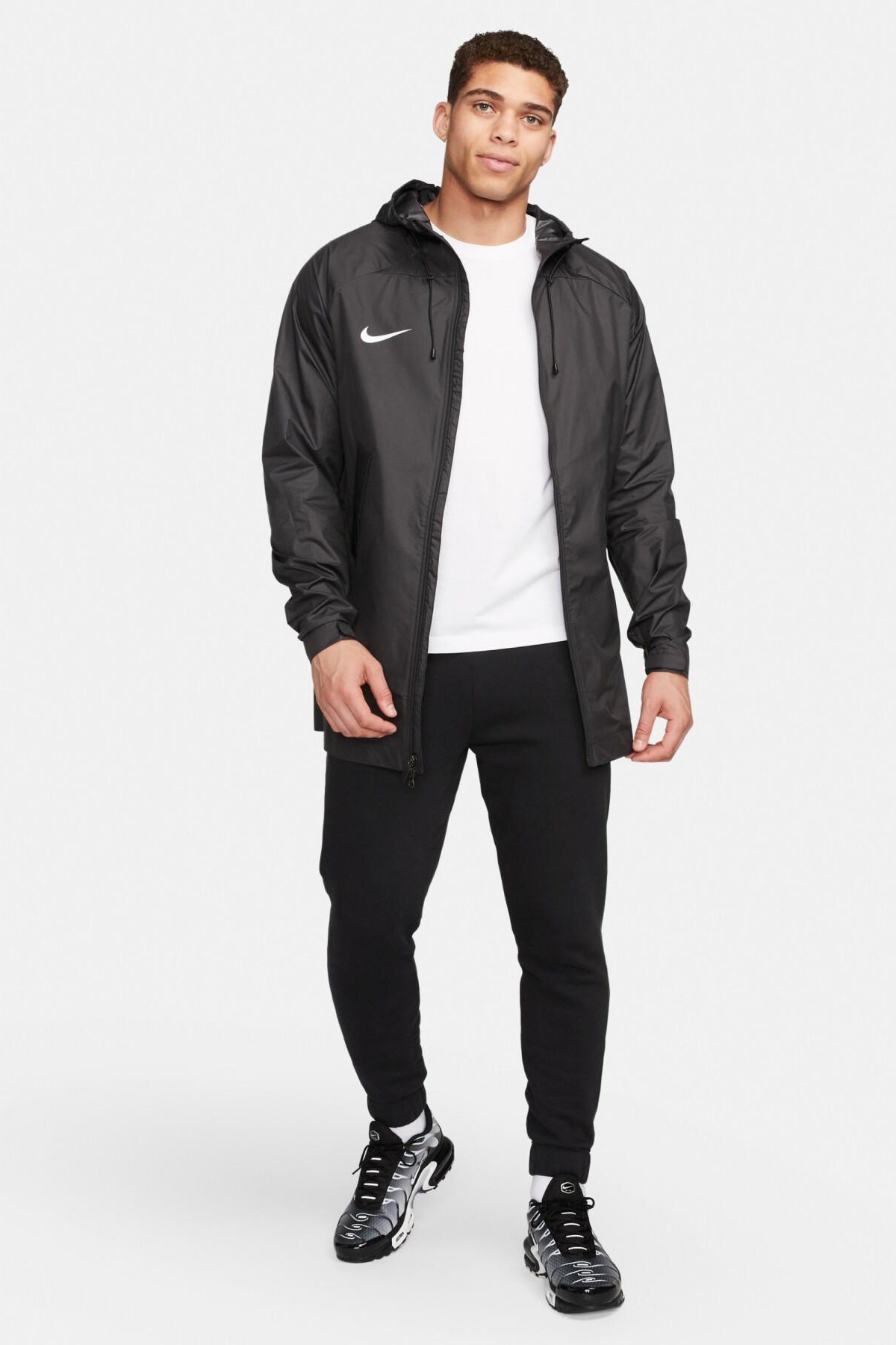 Nike Storm-FiT Academy Pro Erkek Yağmurluk DJ6301-010 Siyah