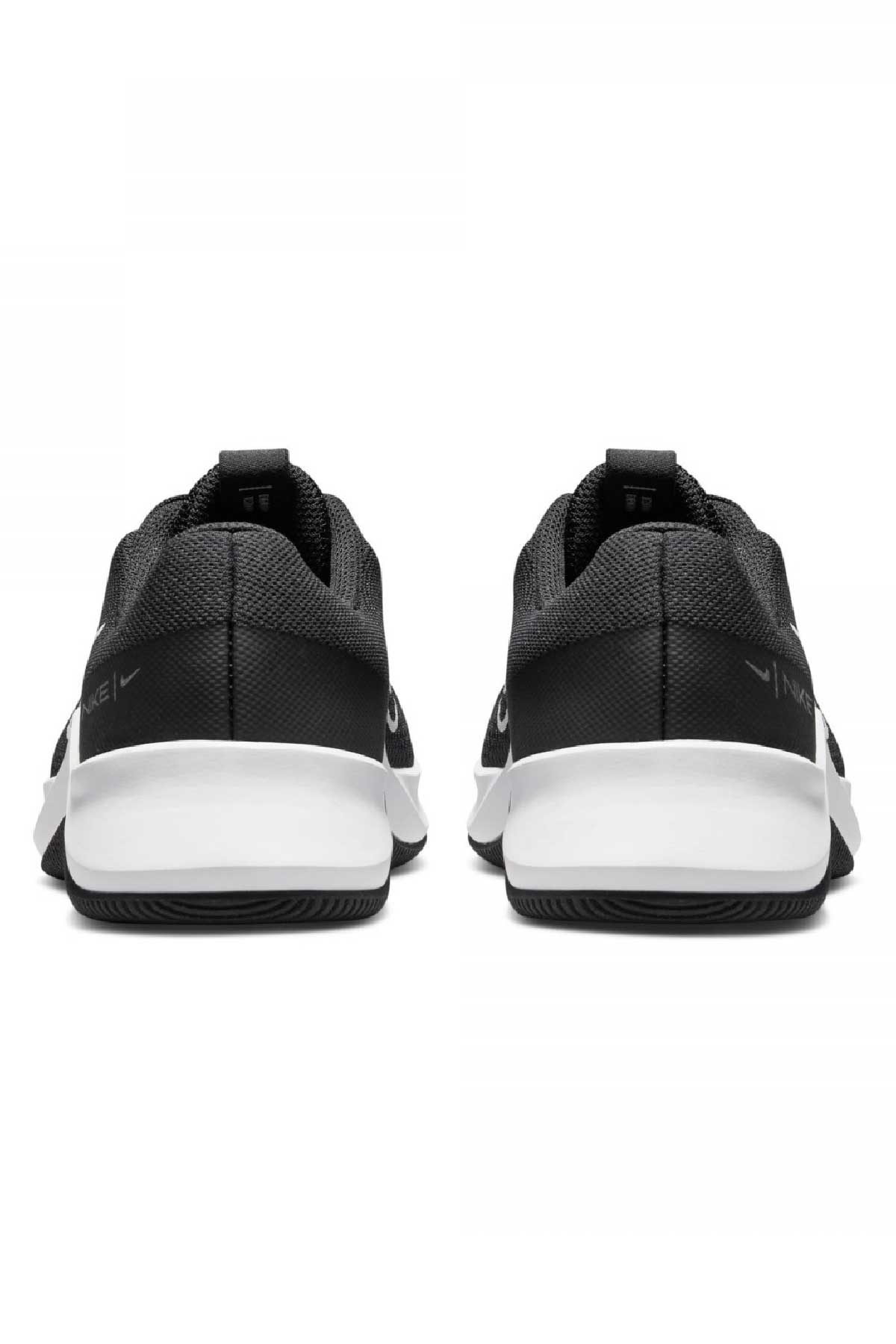 Nike MC Trainer 2 Kadın Spor Ayakkabı DM0824-003 Siyah