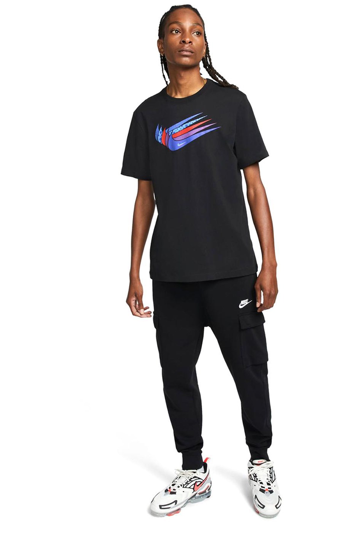 Nike Sportswear Swoosh Erkek Tişört DN5243-010 Siyah