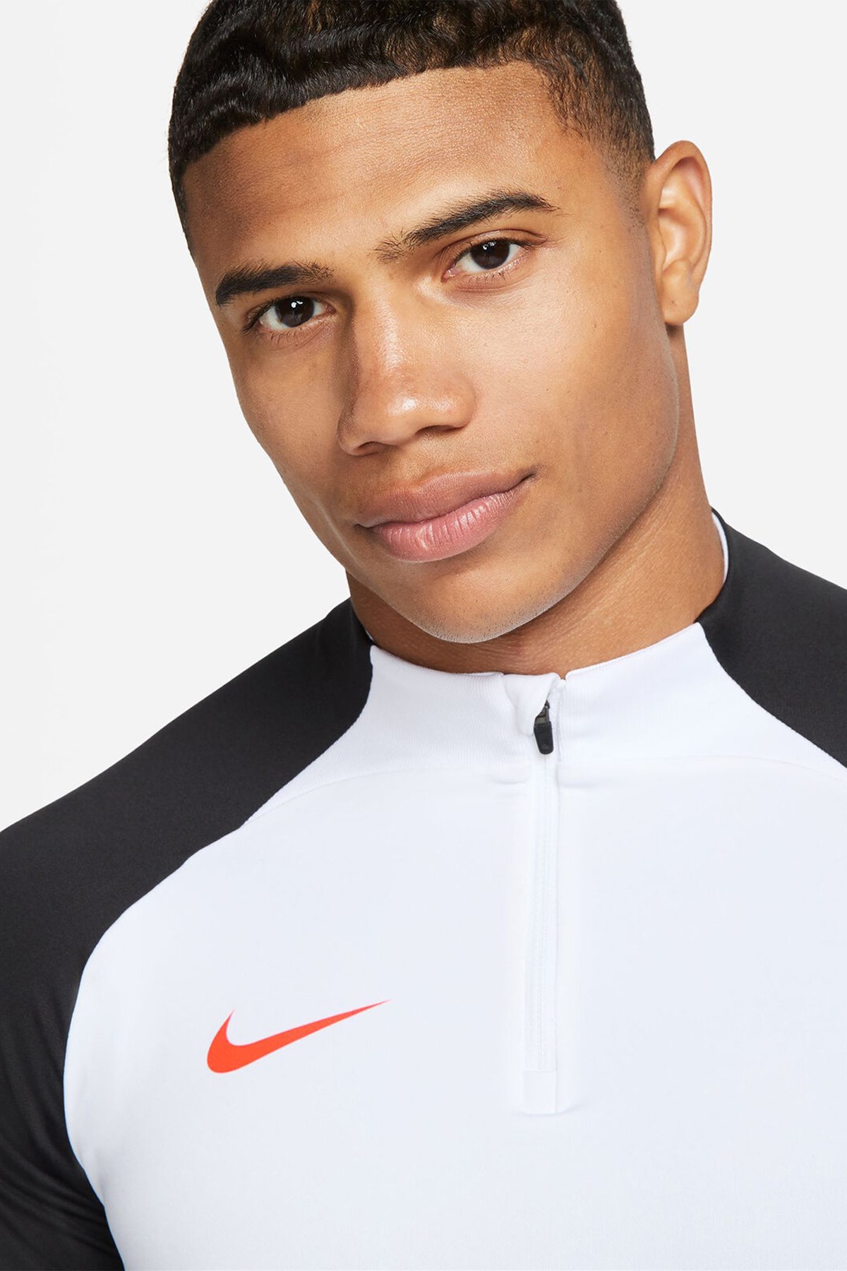 Nike Dri-FIT Strike Drill Erkek Sweatshirt DV9225-101 Beyaz