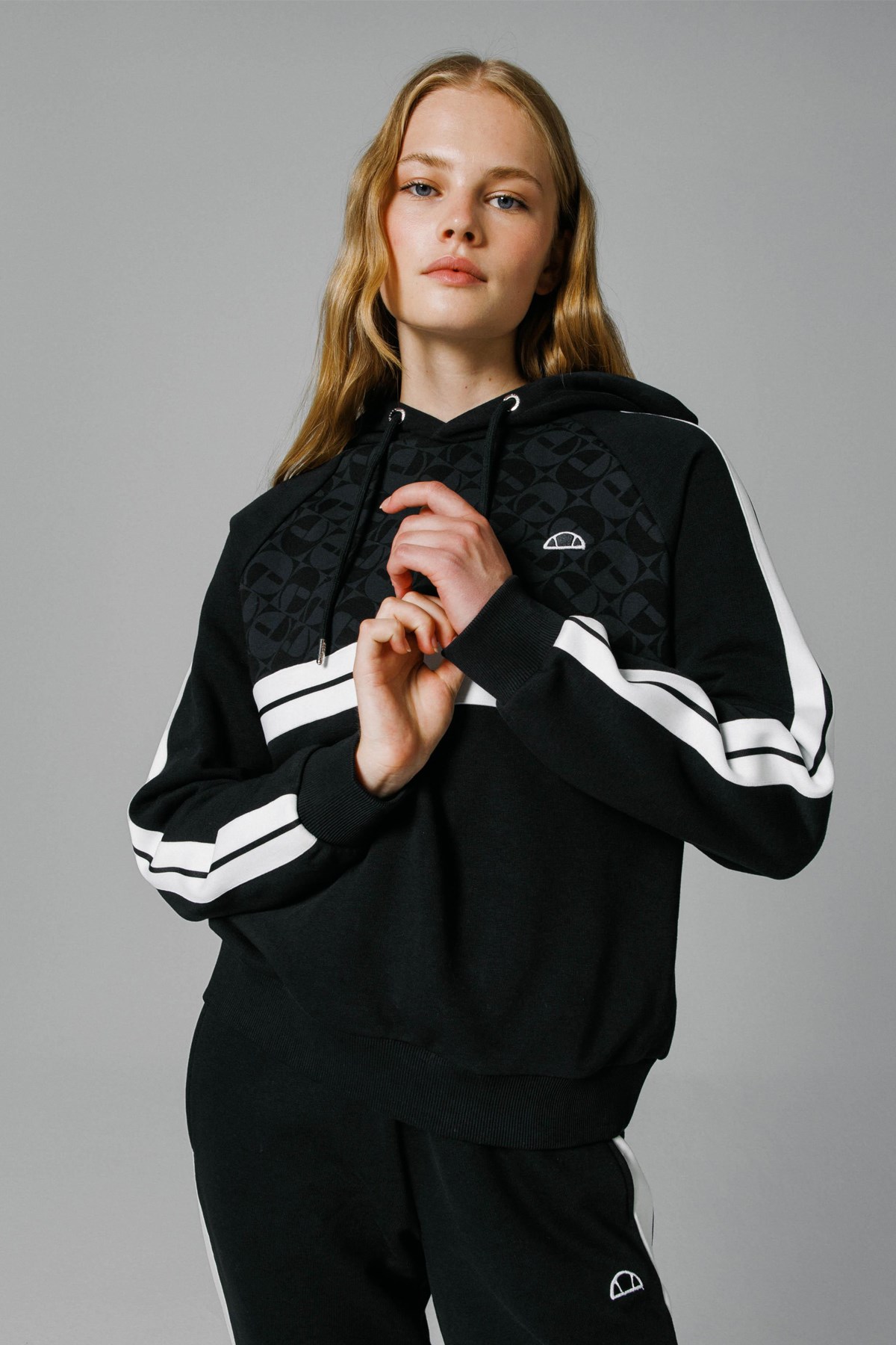 Ellesse Kadın Sweatshirt EF164-BK Siyah
