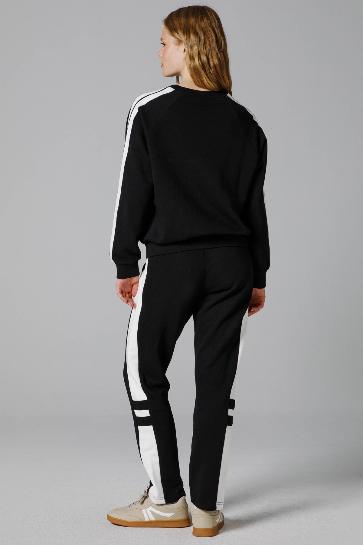 Ellesse Kadın Sweatshirt EF168-BK Siyah