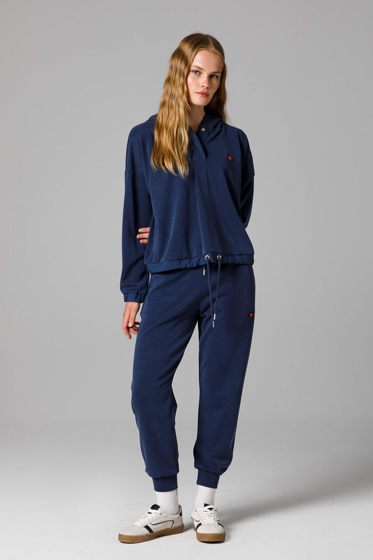 Ellesse Kadın Kapüşonlu Sweatshirt EF209-NV Lacivert