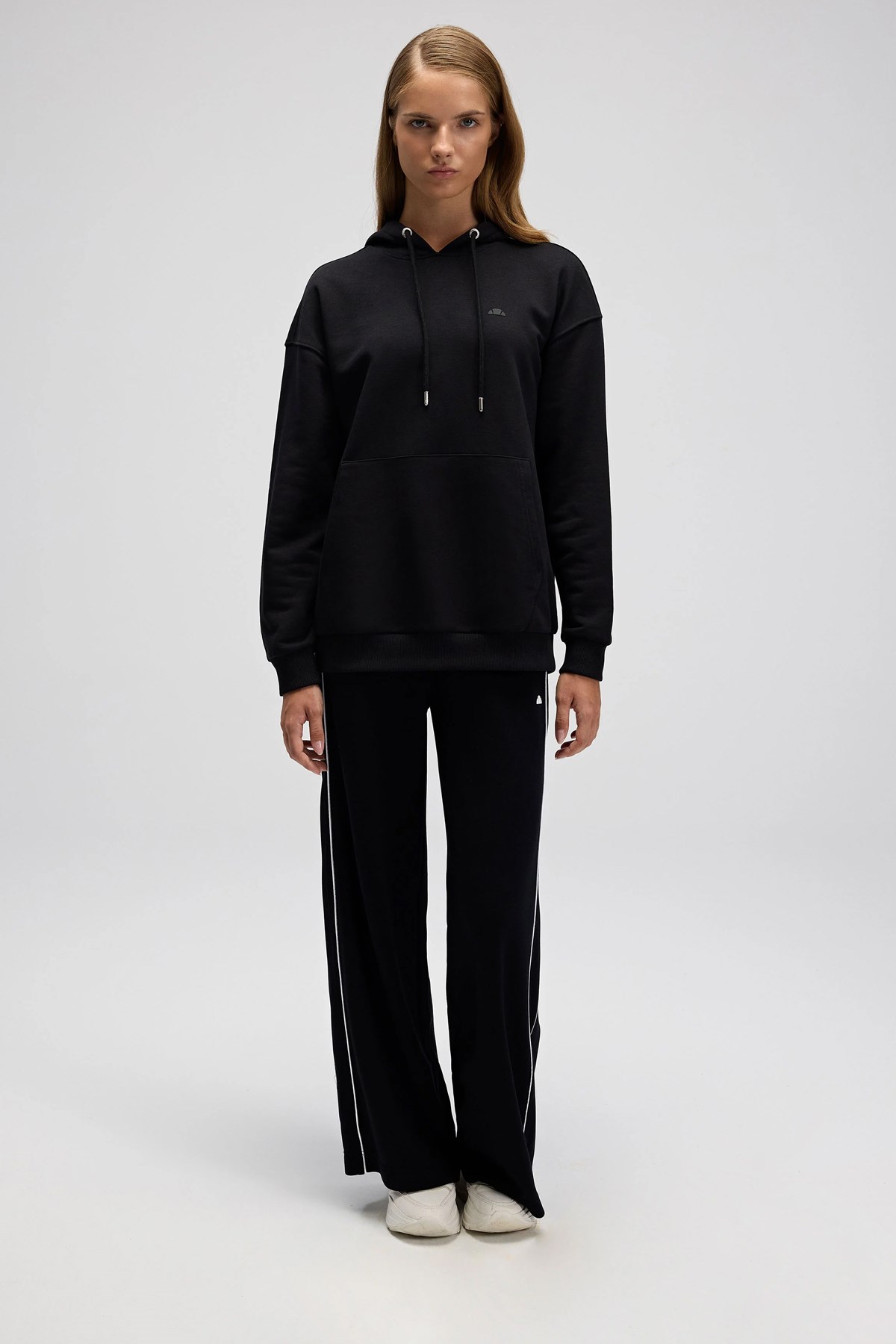 Ellesse Kadın Sweatshirt EF526-BK Siyah