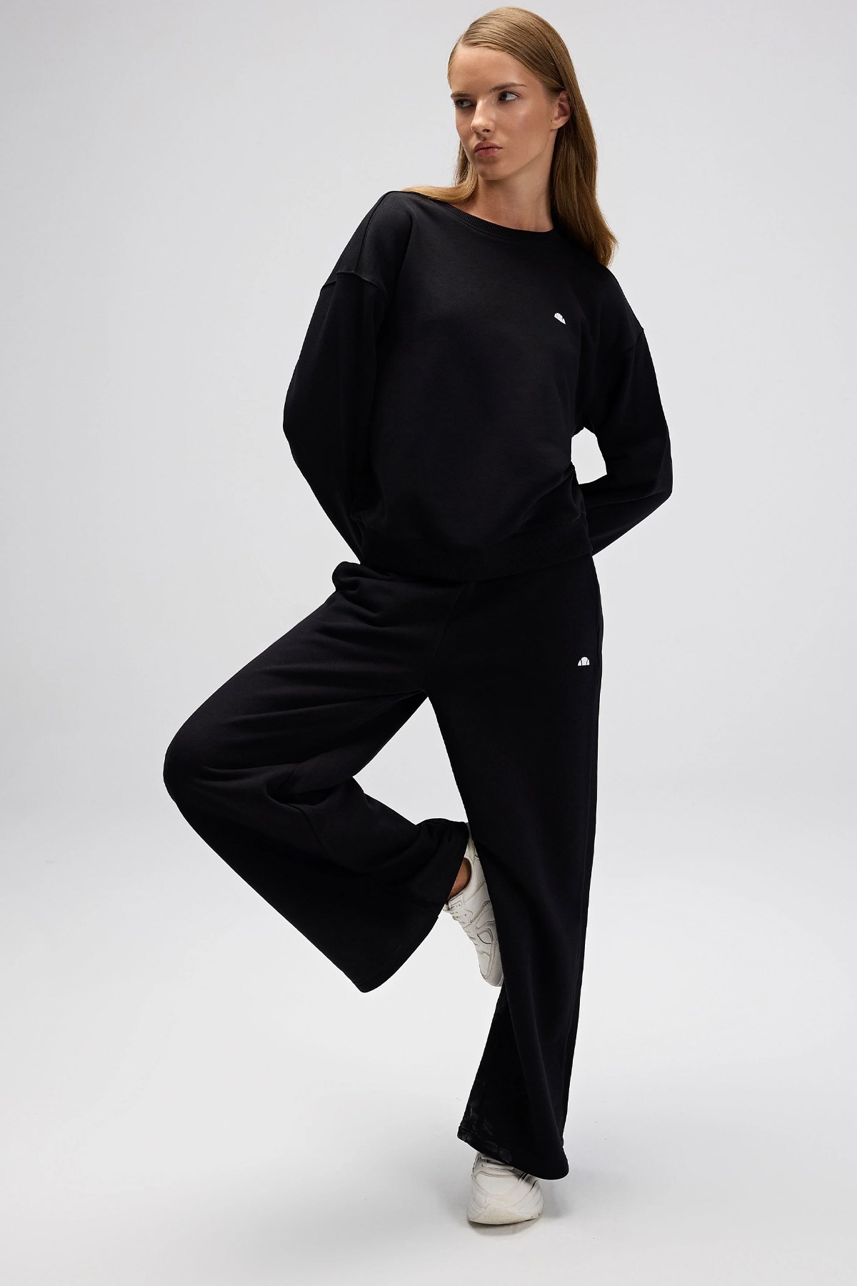 Ellesse Kadın Sweatshirt EF527-BK Siyah