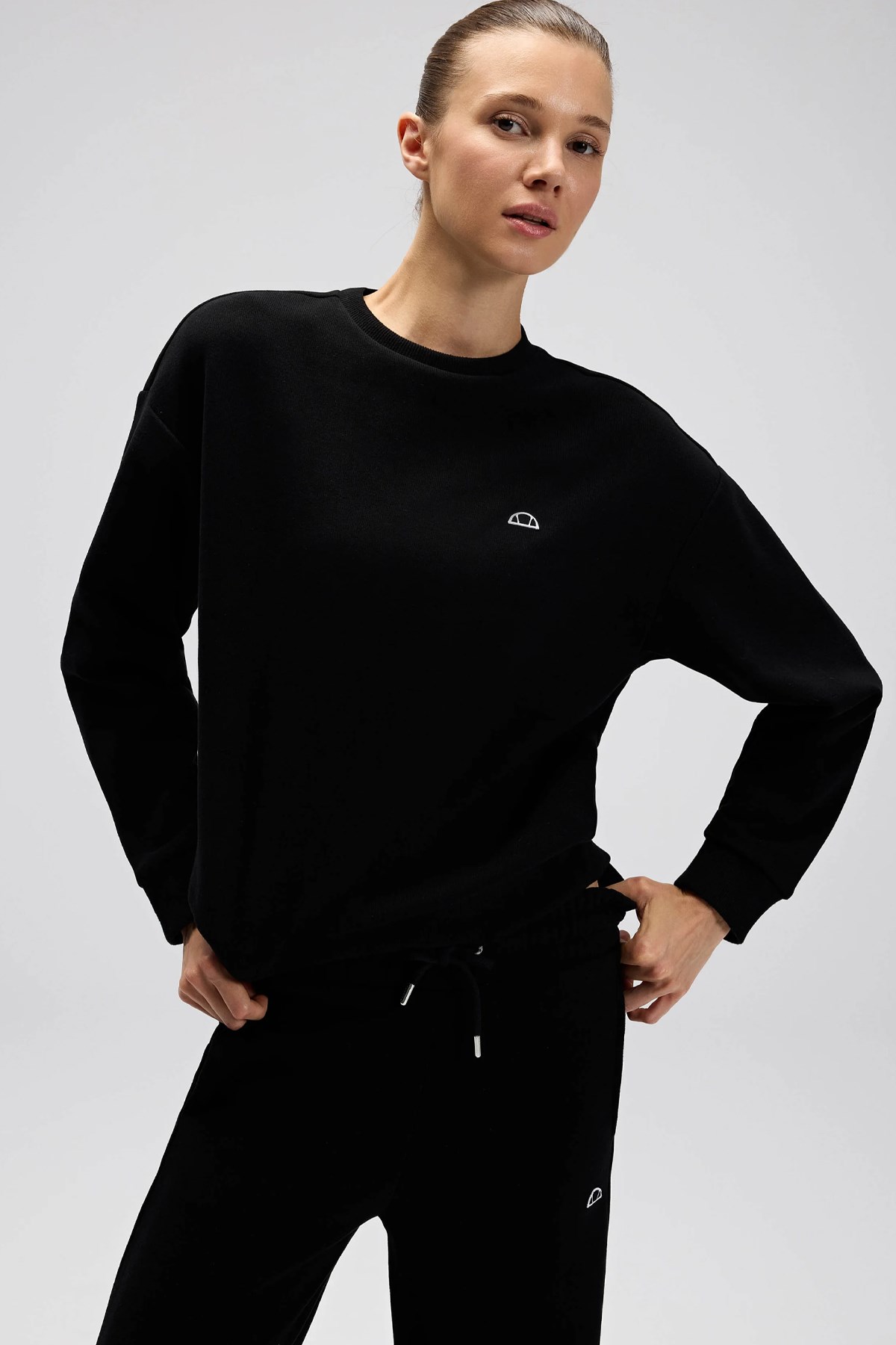 Ellesse Kadın Sweatshirt EF540-BK Siyah