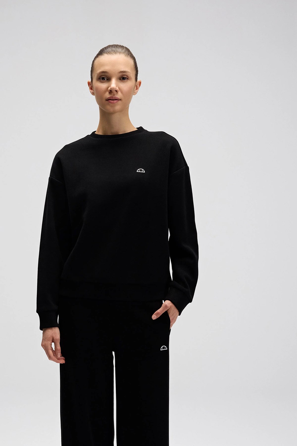 Ellesse Kadın Sweatshirt EF540-BK Siyah