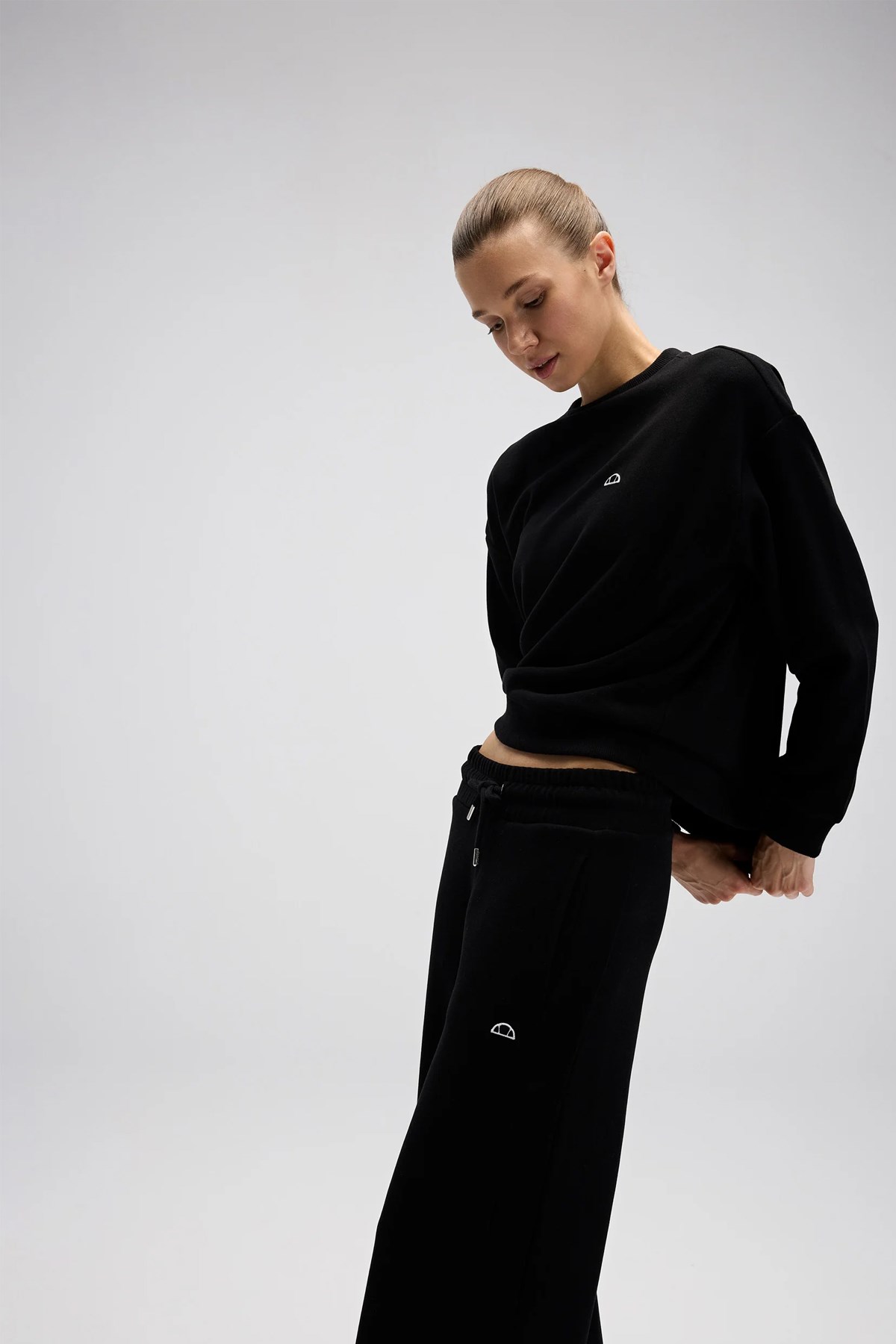 Ellesse Kadın Sweatshirt EF540-BK Siyah