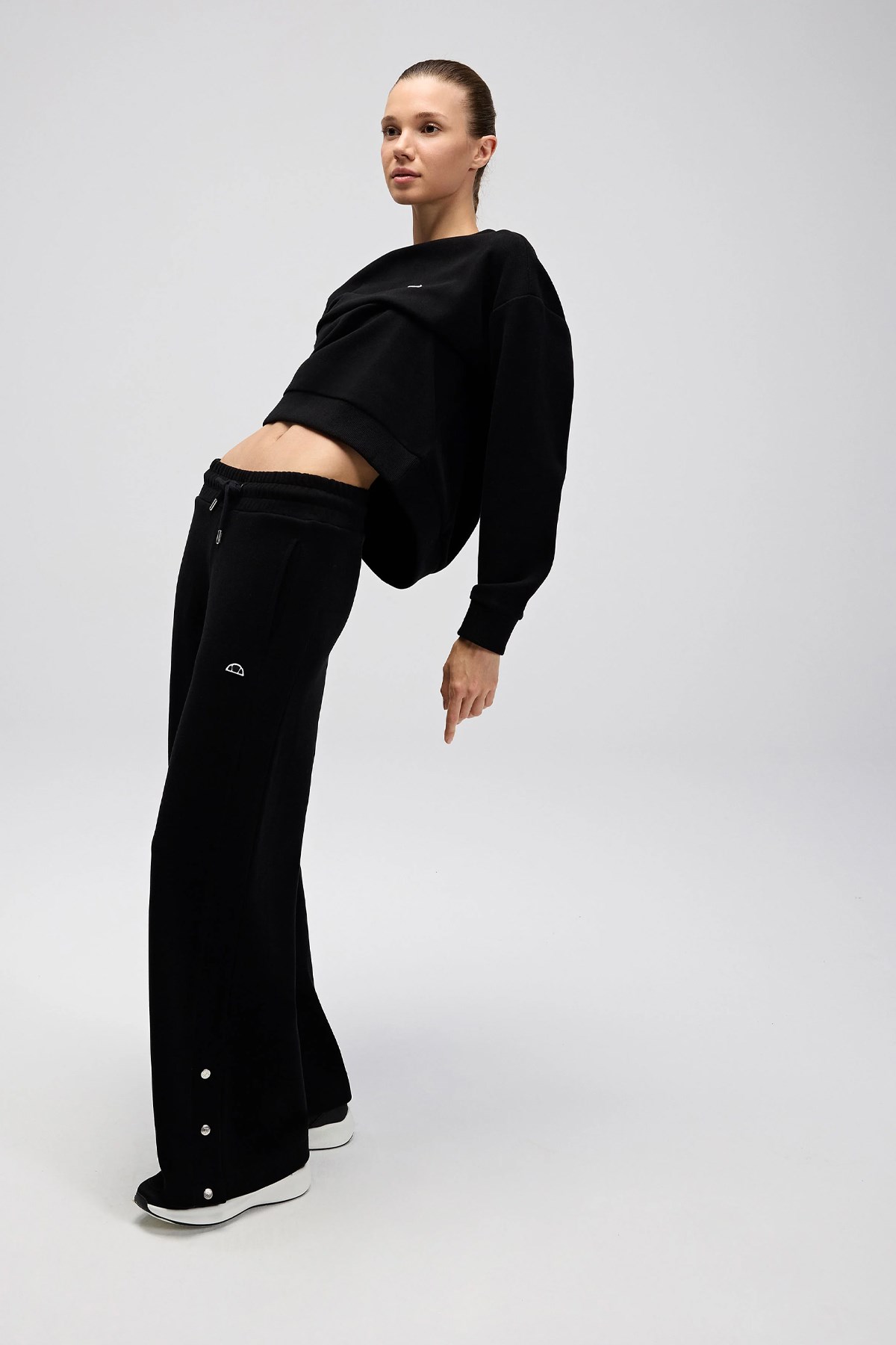 Ellesse Kadın Sweatshirt EF543-BK Siyah