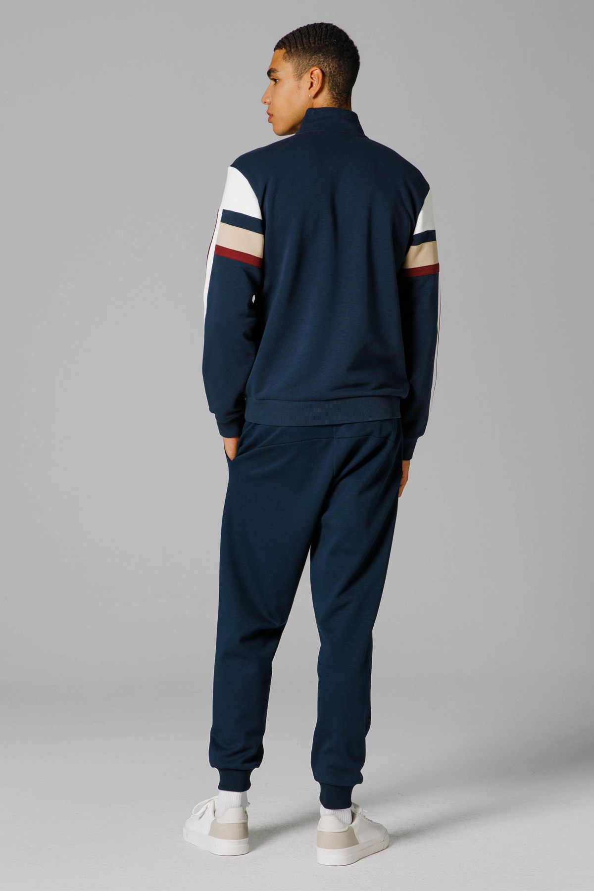 Ellesse Erkek Sweatshirt EM215-NV Lacivert