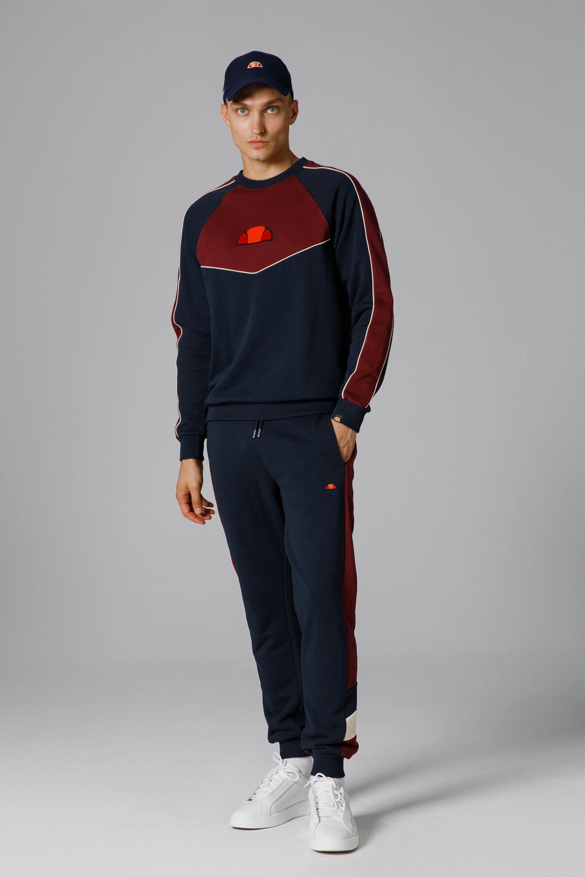 Ellesse Erkek Sweatshirt EM248-NV Lacivert