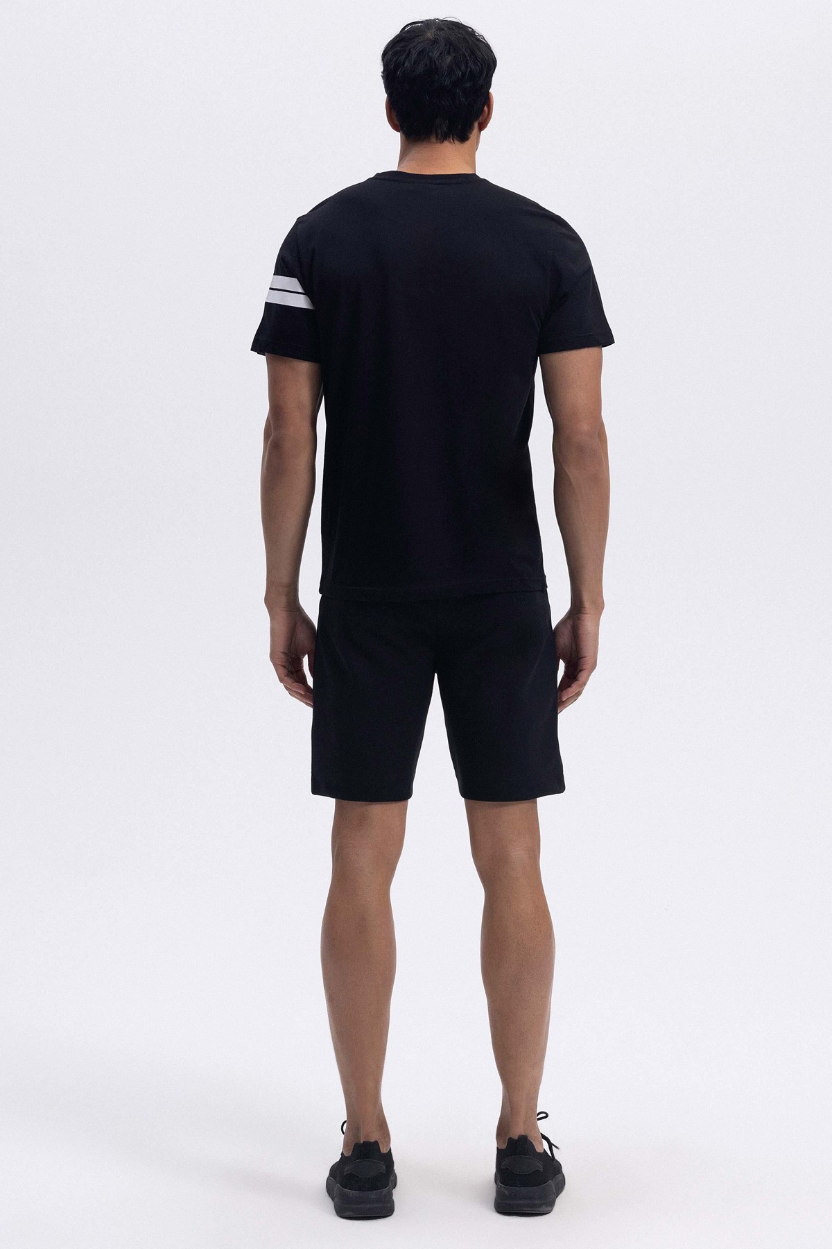 Ellesse Erkek Tişört Em442-Bk Siyah