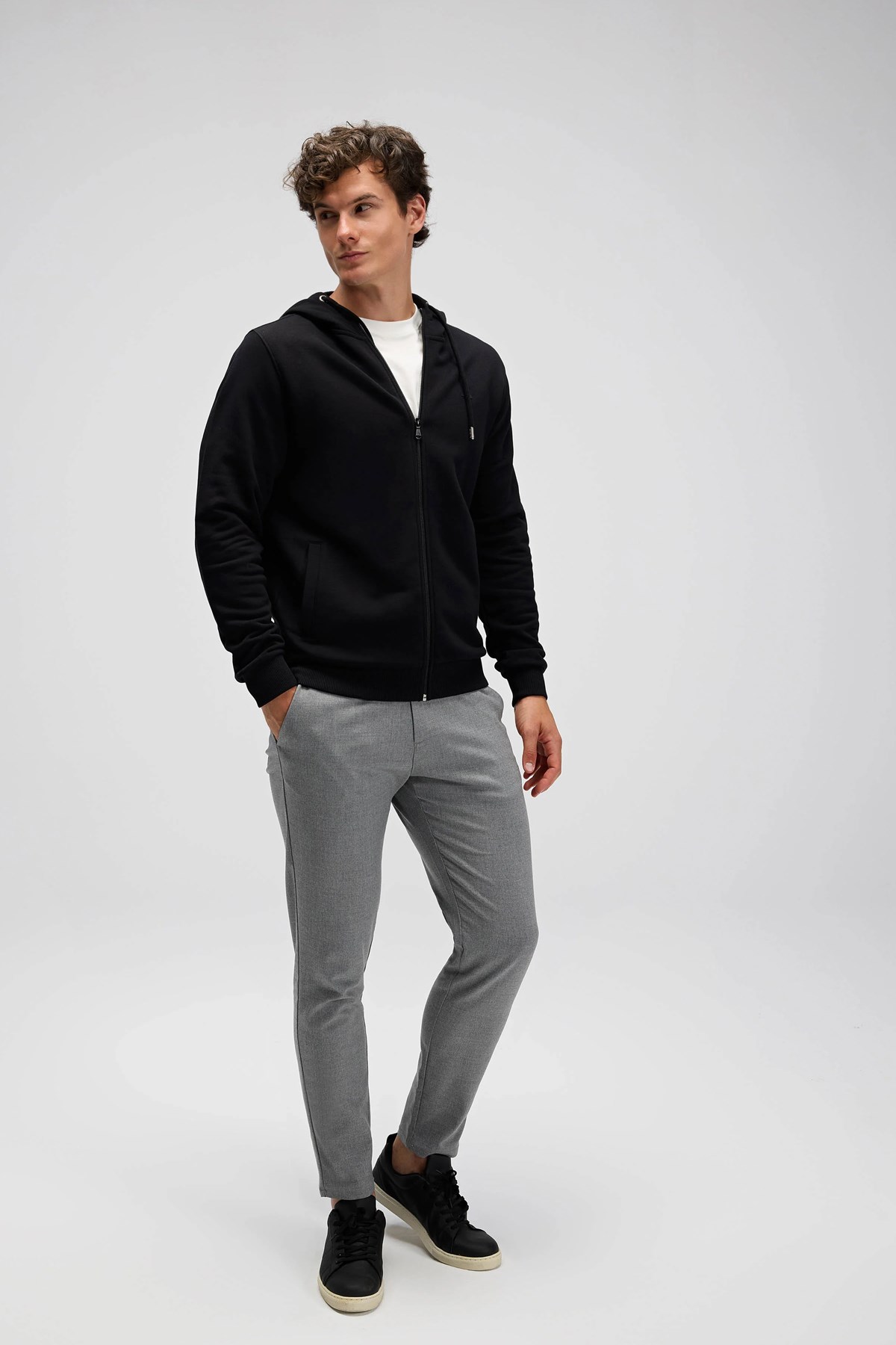 Ellesse Erkek Sweatshirt EM555-BK Siyah