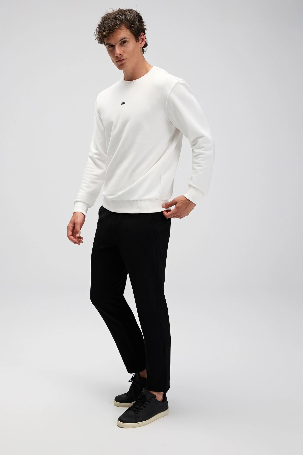 Ellesse Erkek Sweatshirt EM556-OF Beyaz