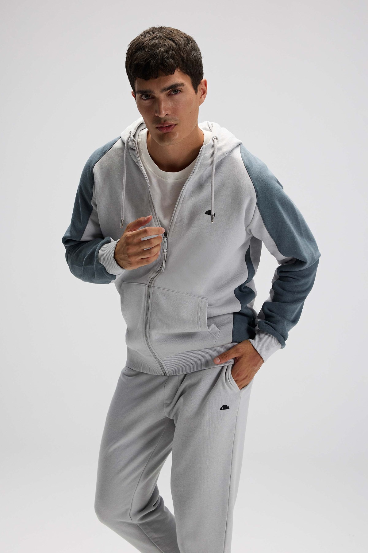 Ellesse Erkek Sweatshirt EM560-GI Gri
