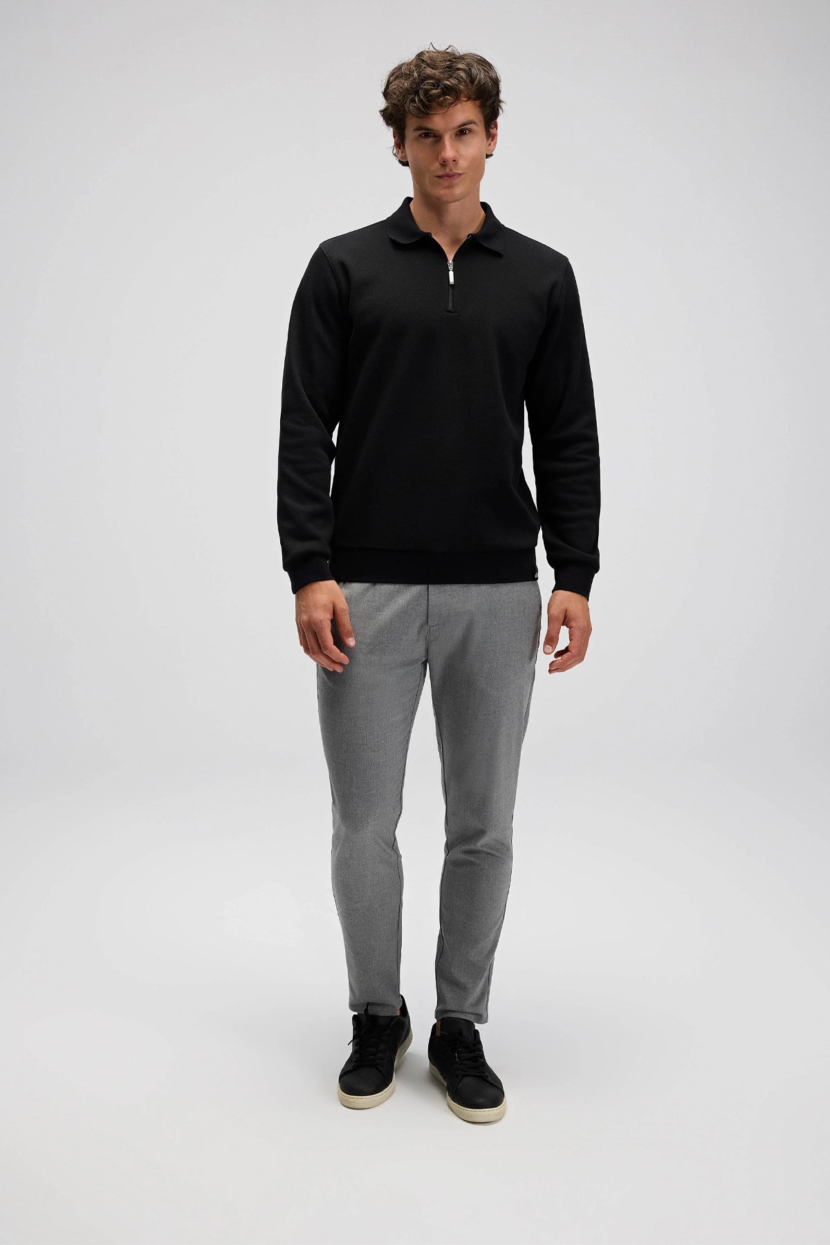 Ellesse Erkek Sweatshirt EM602-BK Siyah