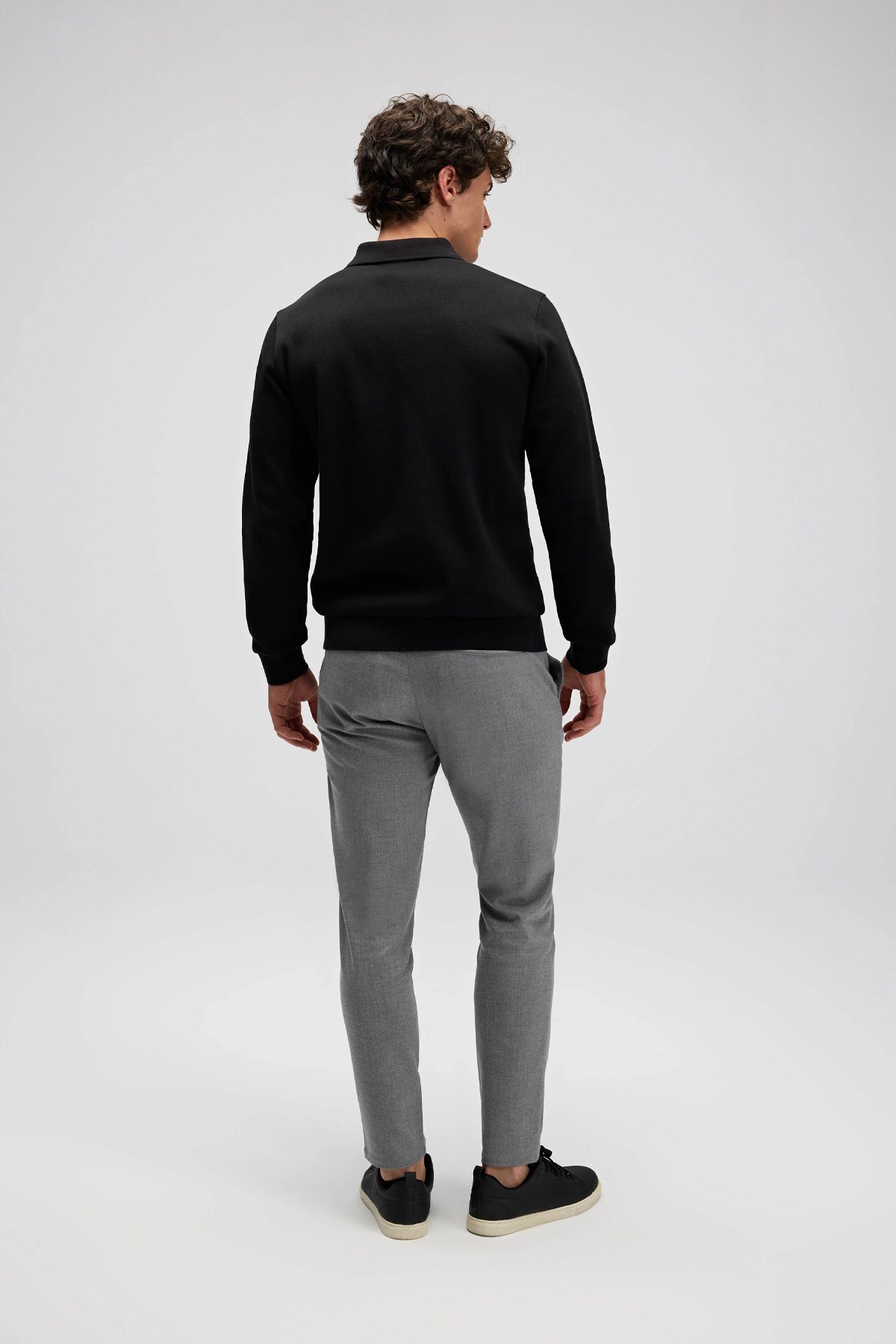 Ellesse Erkek Sweatshirt EM602-BK Siyah