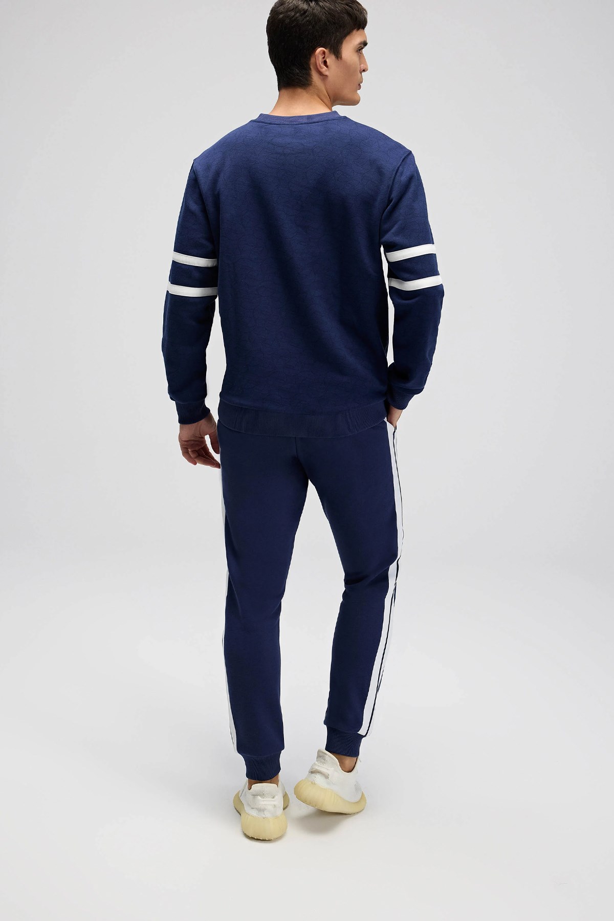 Ellesse Erkek Sweatshirt EM618-NV Lacivert