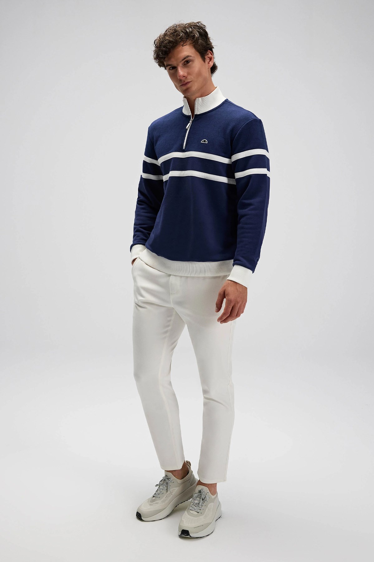Ellesse Erkek Sweatshirt EM619-NV Lacivert