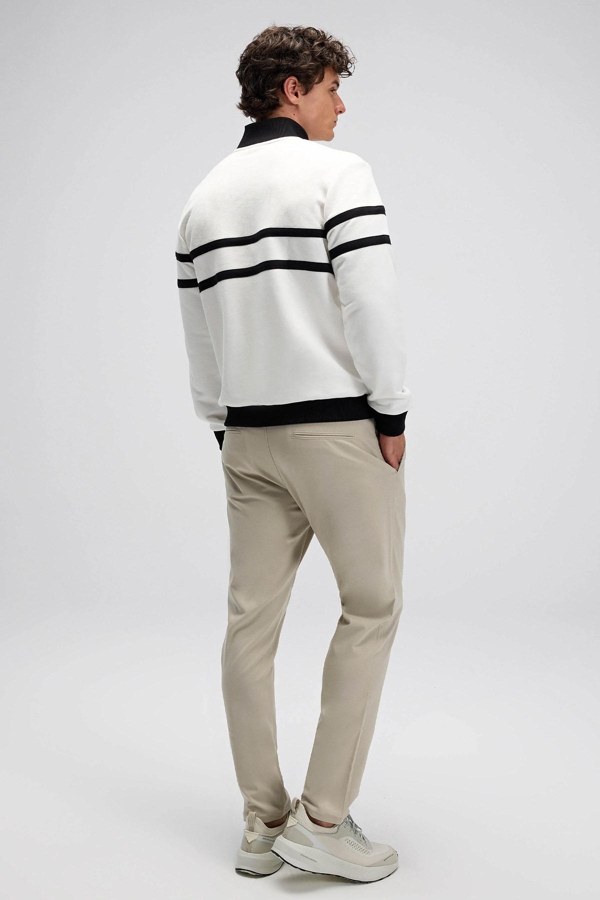 Ellesse Erkek Sweatshirt EM619-OF Beyaz