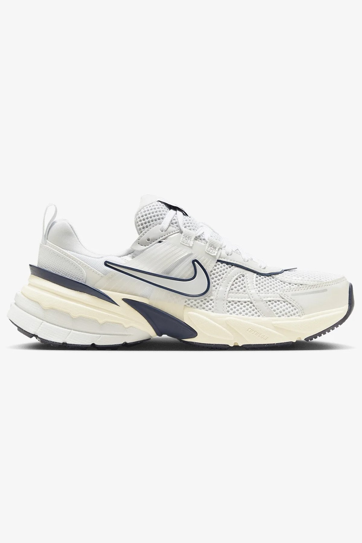 Nike V2K Run Erkek Koşu Ayakkabı  FD0736-102 Beyaz