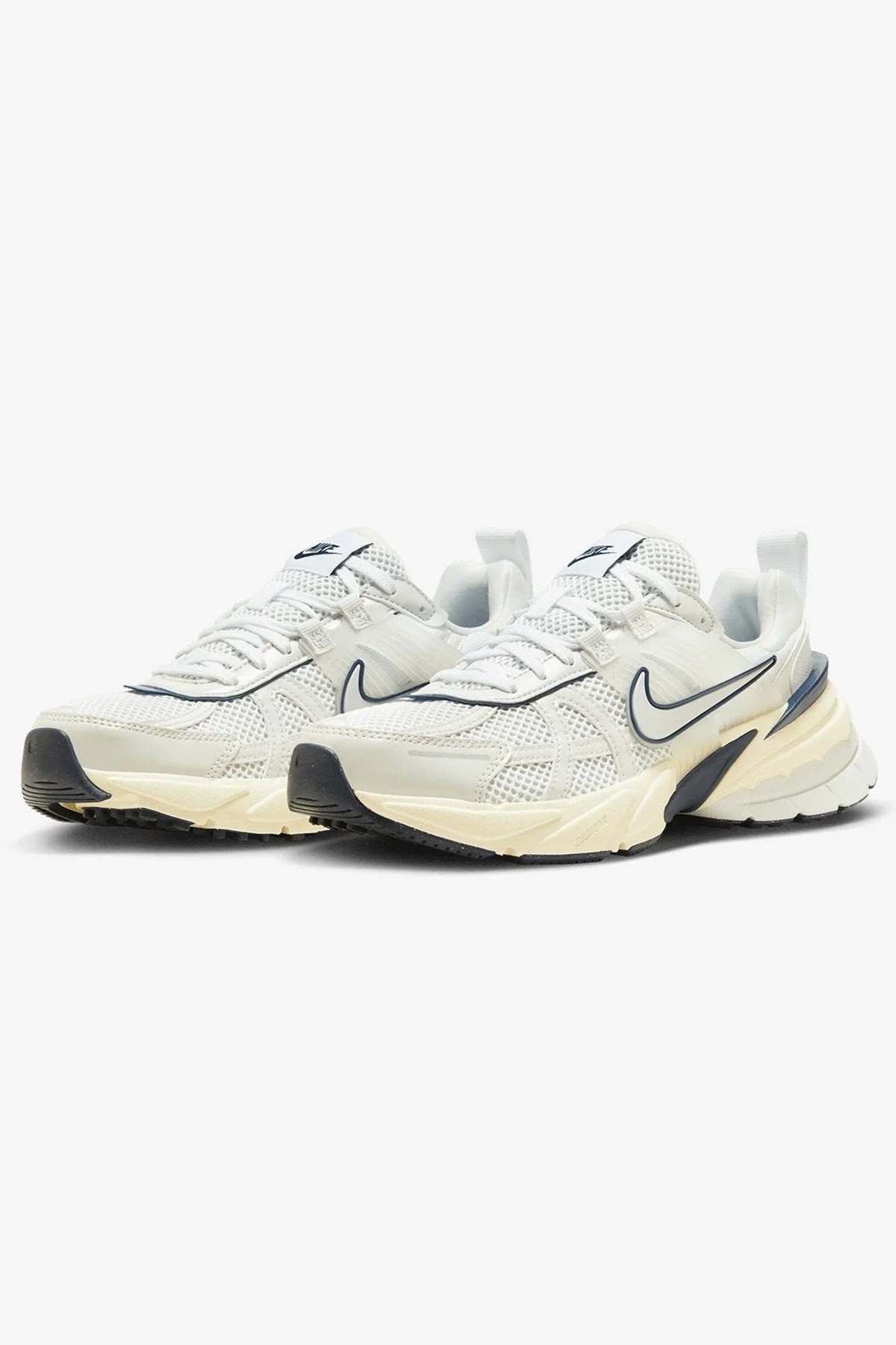 Nike V2K Run Erkek Koşu Ayakkabı  FD0736-102 Beyaz