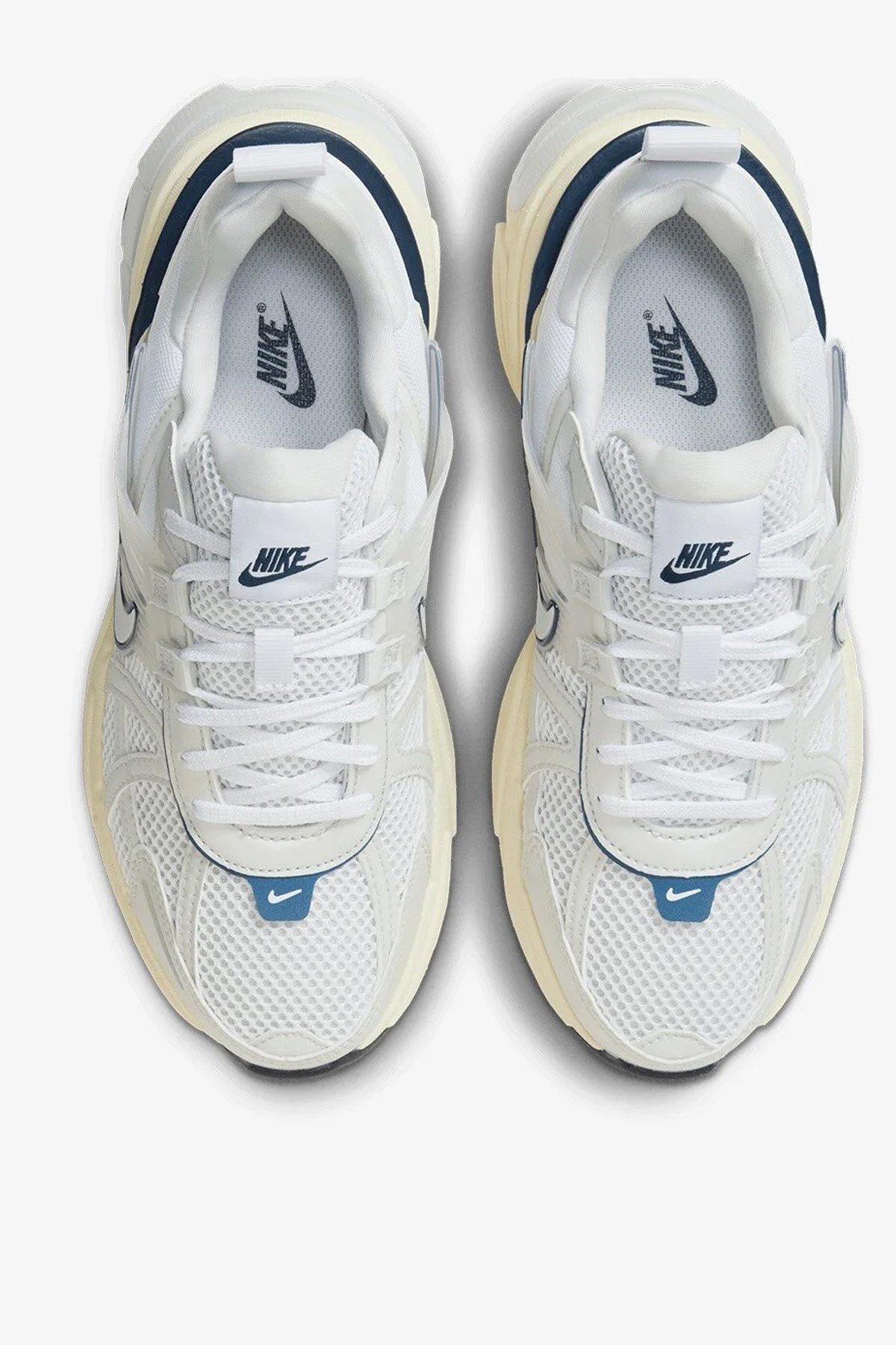 Nike V2K Run Erkek Koşu Ayakkabı  FD0736-102 Beyaz