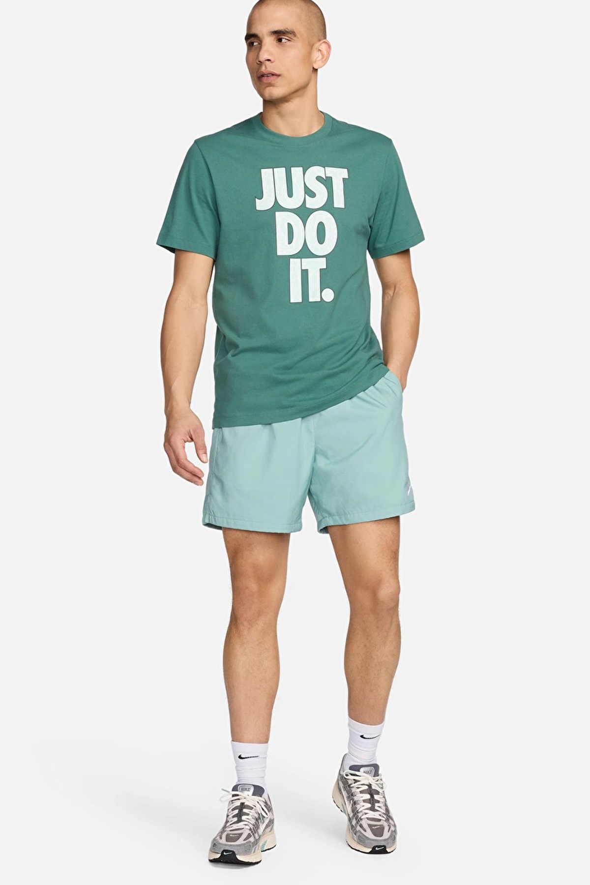 Nike M Nsw Tee 12Mo Jdi Erkek Tişört FQ3796-361 Yeşil