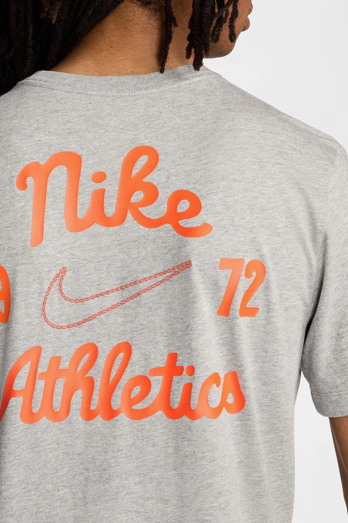 Nike M Nsw Tee Club Ssnl Lbr Erkek Tişört FV3772-063 Gri