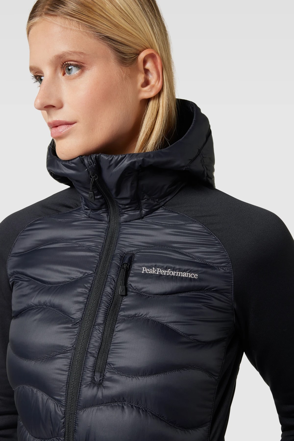 Peak Performance Helium Kaz Tüyü Kadın Outdoor Mont G79445040 Siyah