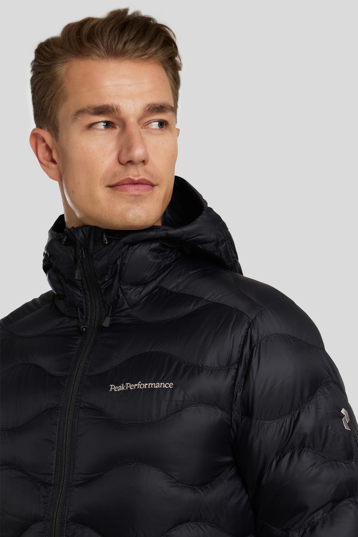 Peak Performance Helium Erkek Kaz Tüyü Outdoor Mont G79621020 Siyah