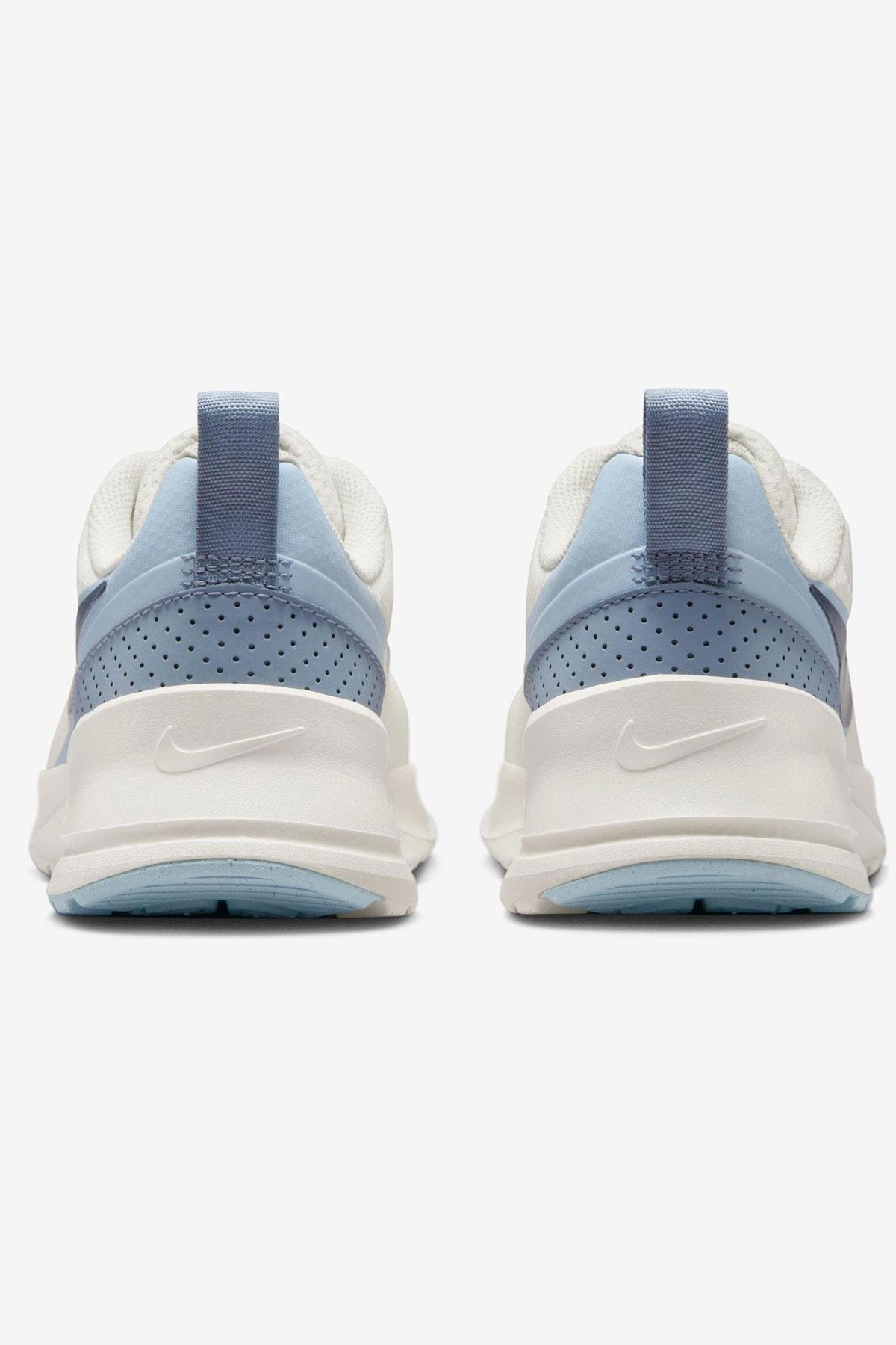 Nike W Air Max Nuaxis Kadın Spor Ayakkabı Beyaz