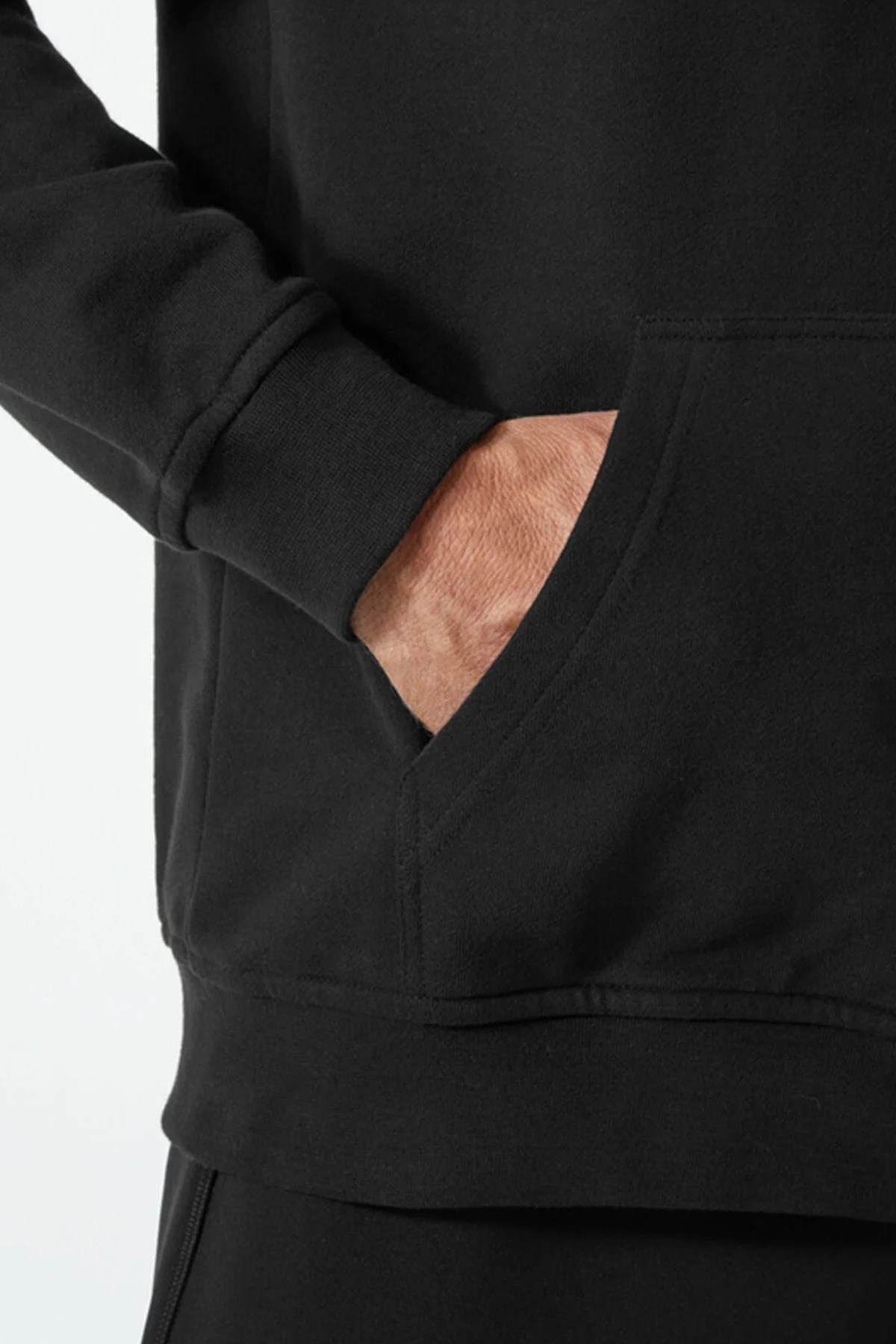 Helly Hansen Logo Kapüşonlu Erkek Sweatshirt HHA.33977 990 Siyah