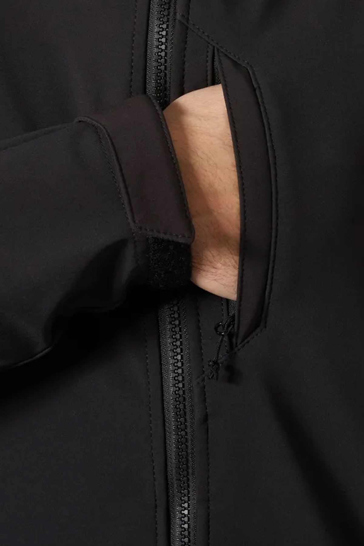 Helly Hansen Erkek Paramount Softshell Mont Siyah