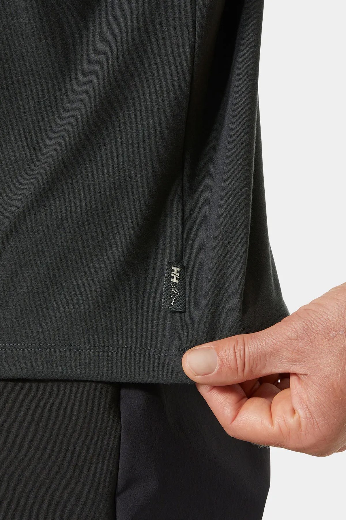 Helly Hansen Skog Recycled Graphic Erkek Tişört HHA.63082 980 Siyah