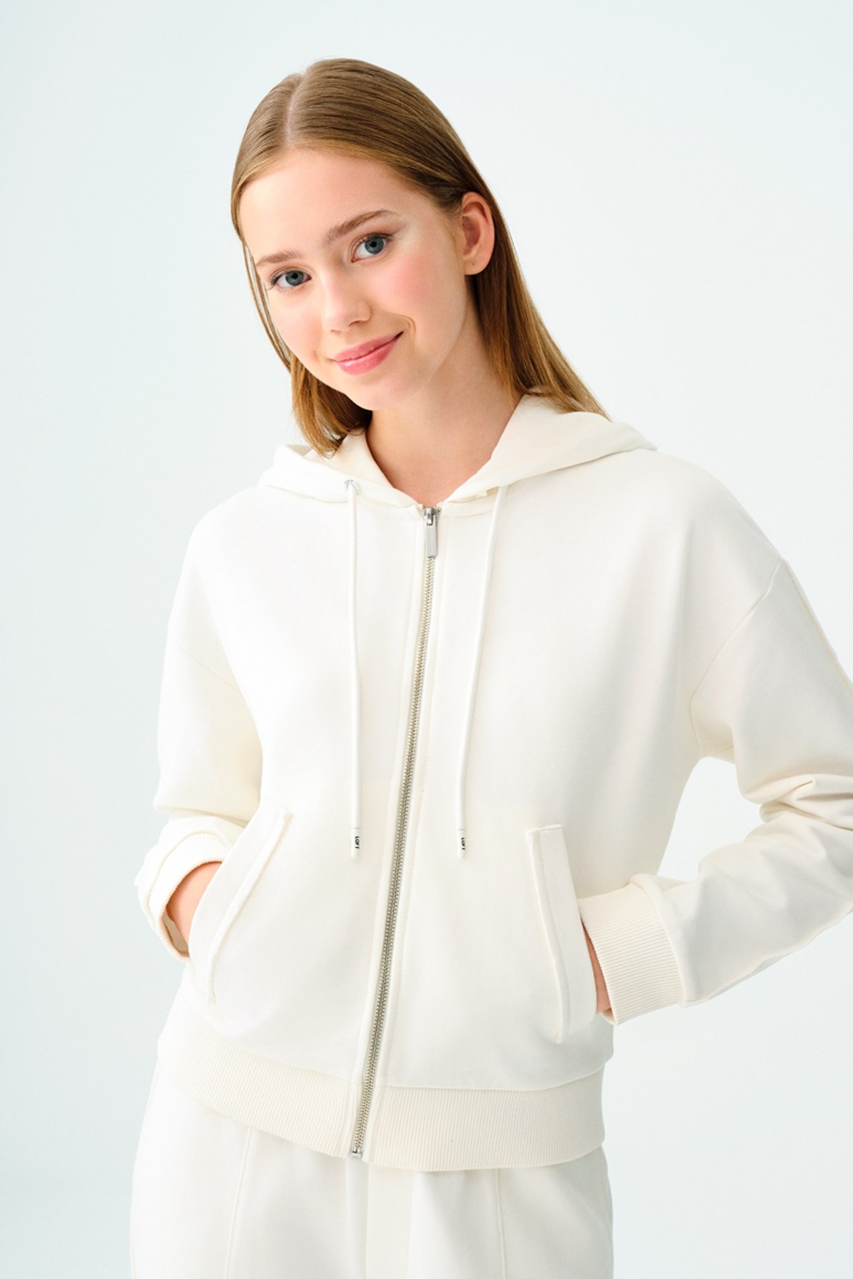 Loft Kadın Sweatshirt LF2037636 Ekru