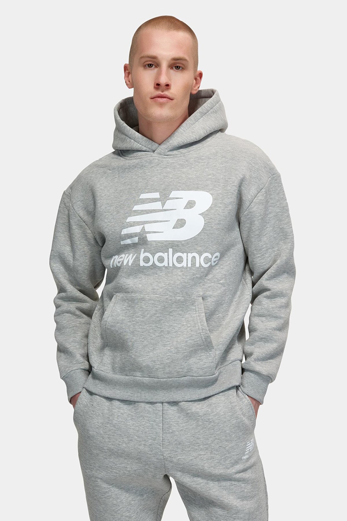 New Balance Lifestyle Erkek Sweatshirt MNH3333-AG Gri
