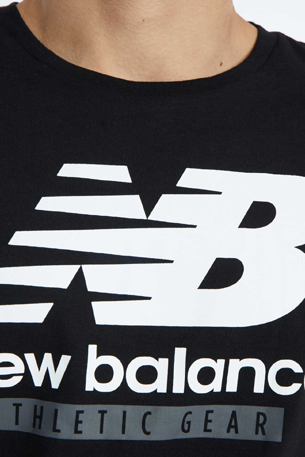 New Balance Lifestyle Erkek Tişört MNT1205-BKW Siyah