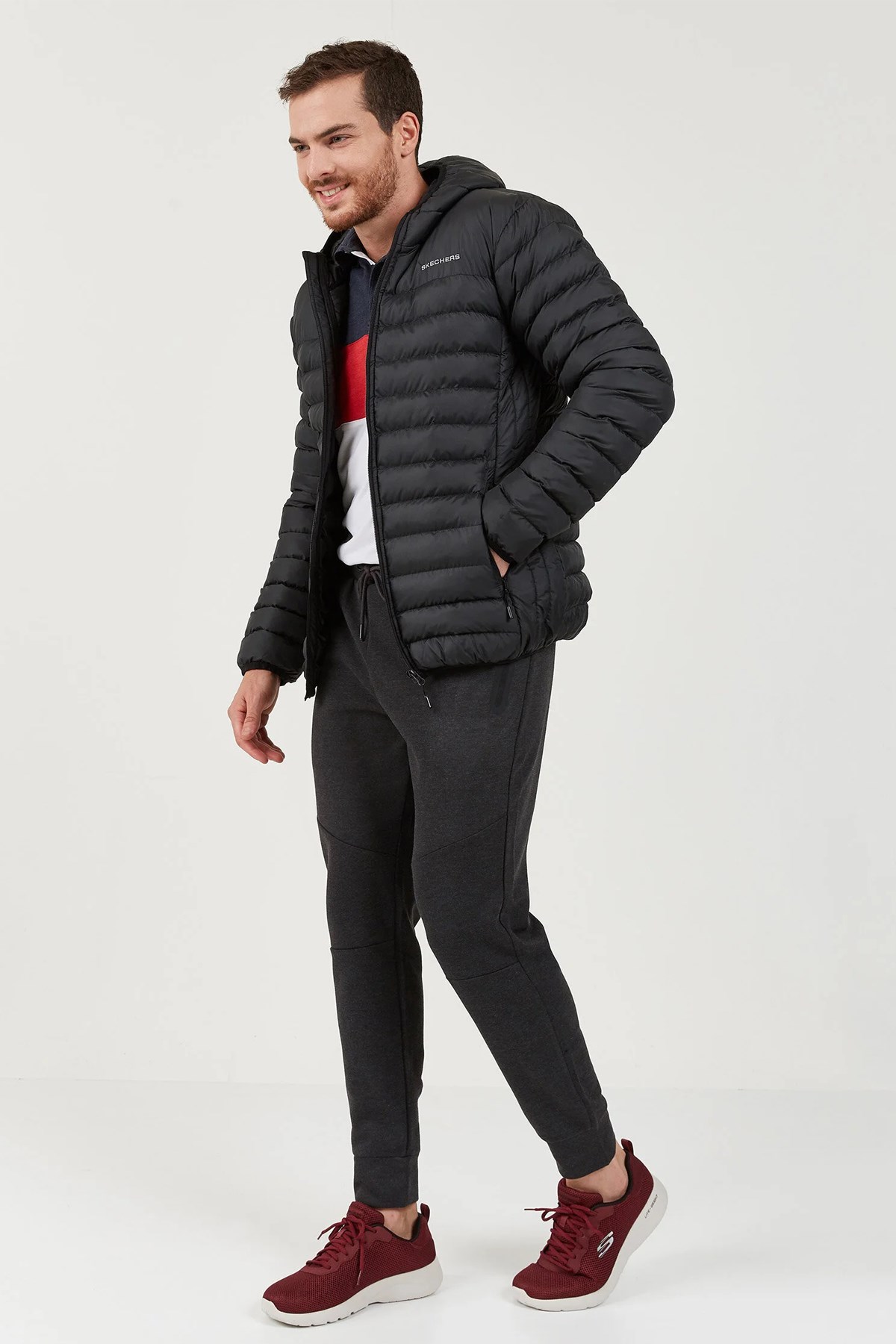 Skechers Essential Hooded Erkek Mont S202063-001 Siyah