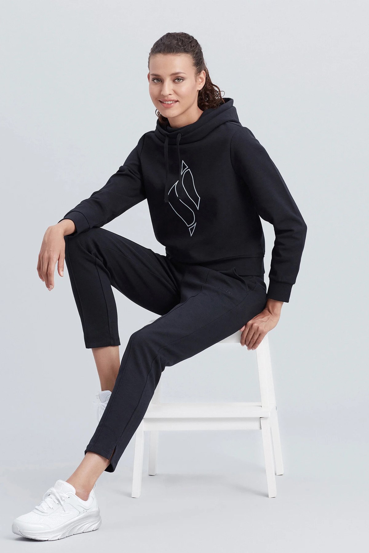 Skechers Big Logo Kadın Sweatshirt S212053-001 Siyah