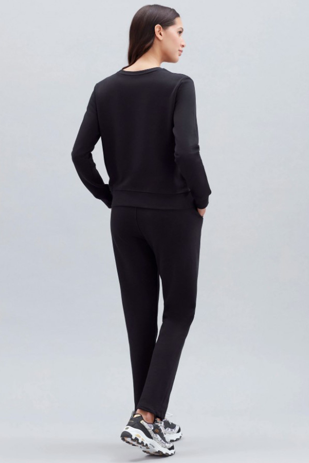 Skechers New Basics Crew Neck Kadın Sweatshirt S212182-001 Siyah