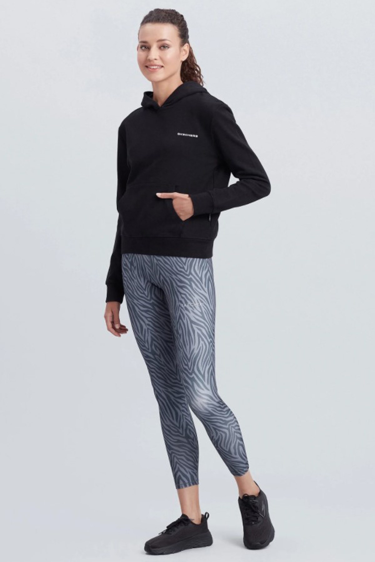 Skechers New Basics Kadın Sweatshirt S212183-001 Siyah