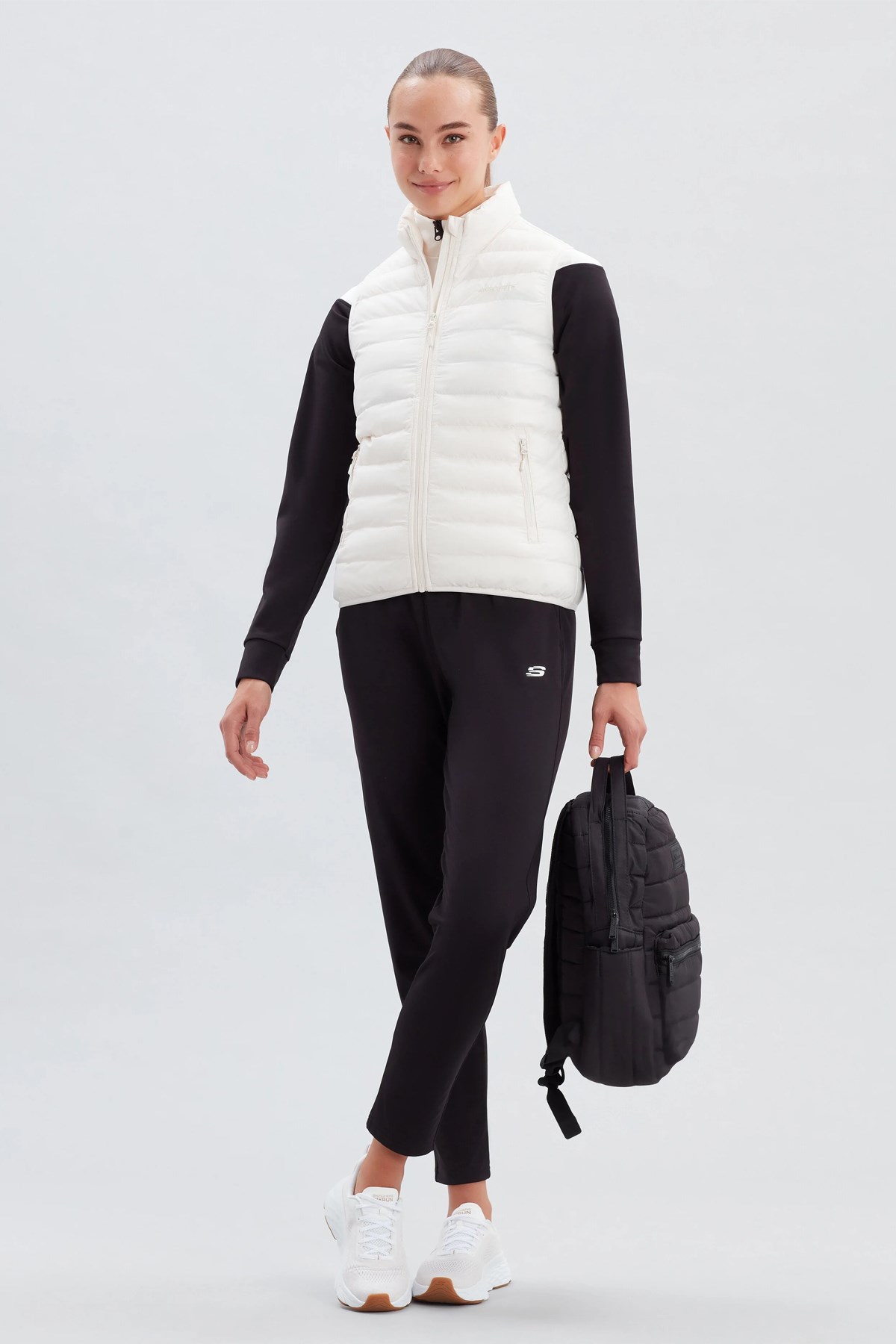 Skechers Essential Kadın Yelek S212262-102 Beyaz