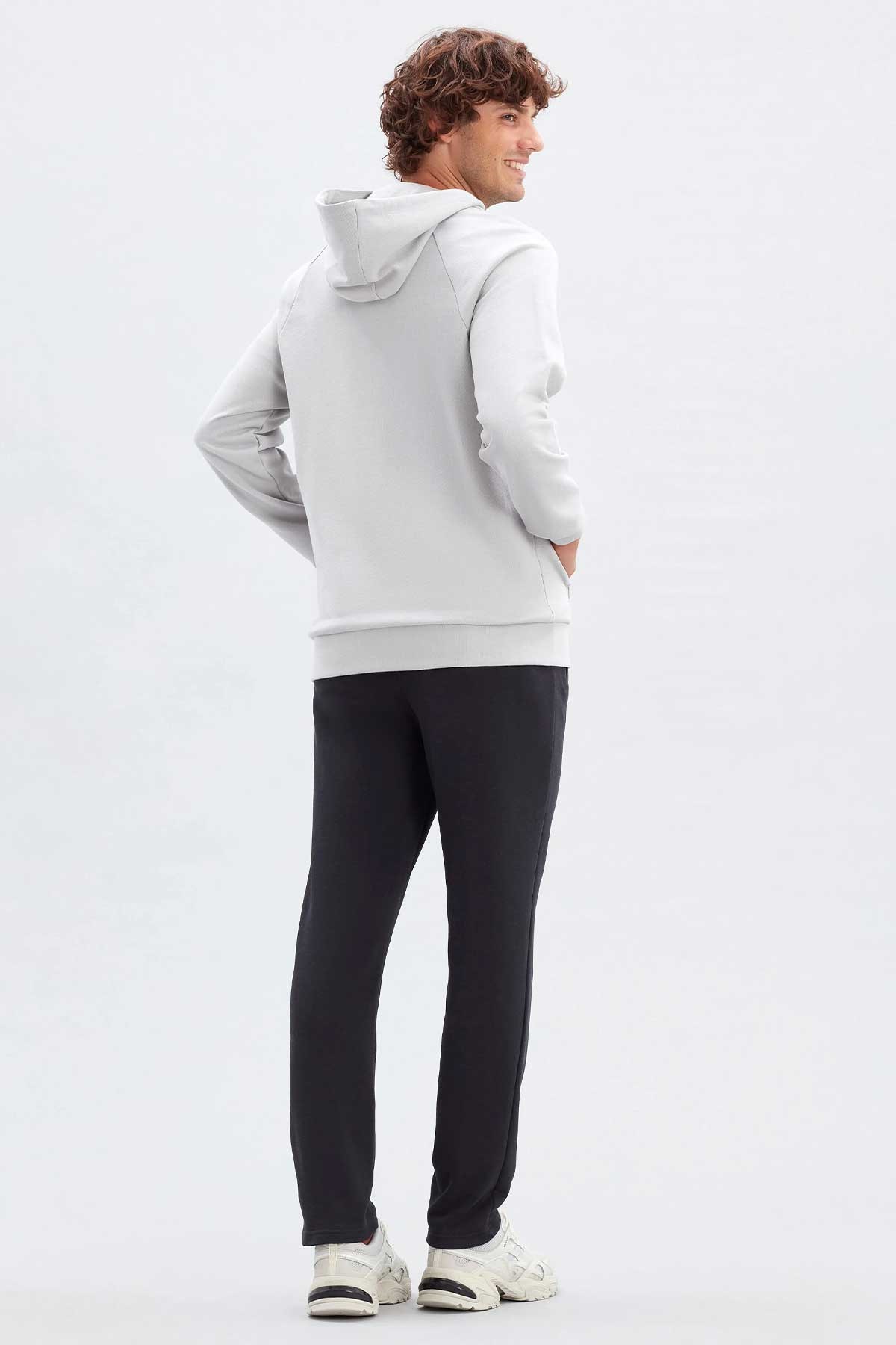 Skechers New Basics Erkek Fermuarlı Sweatshirt S212267-035 Gri